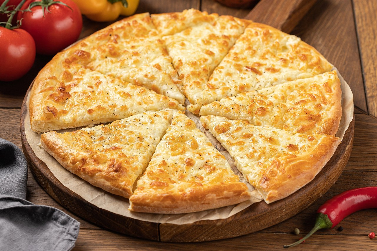 Кубдари — закрытая лепёшка с пряной мясной начинкой