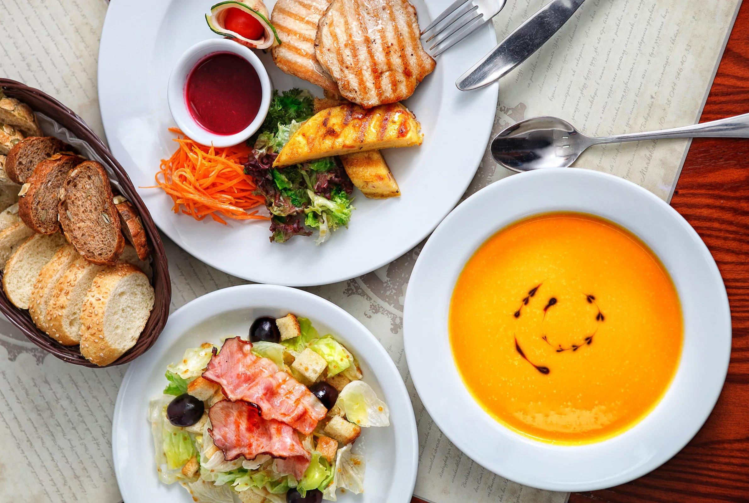 Ланч B — суп и паста — фото